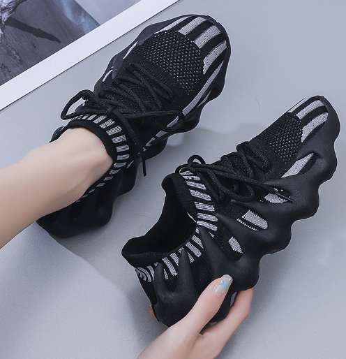 Lace-up Knit Breathable Sneakers