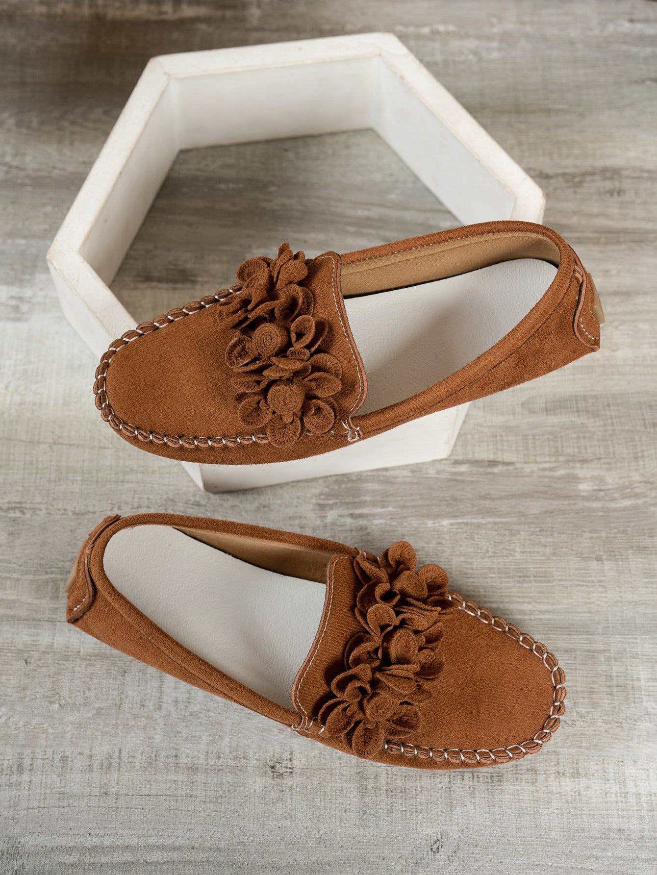 Comfy Slip-On Flower Suede Loafers