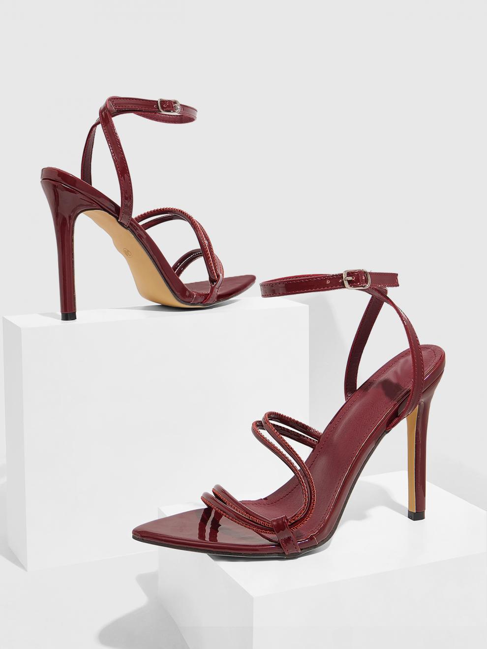Thin Straps And Versatile High Heels