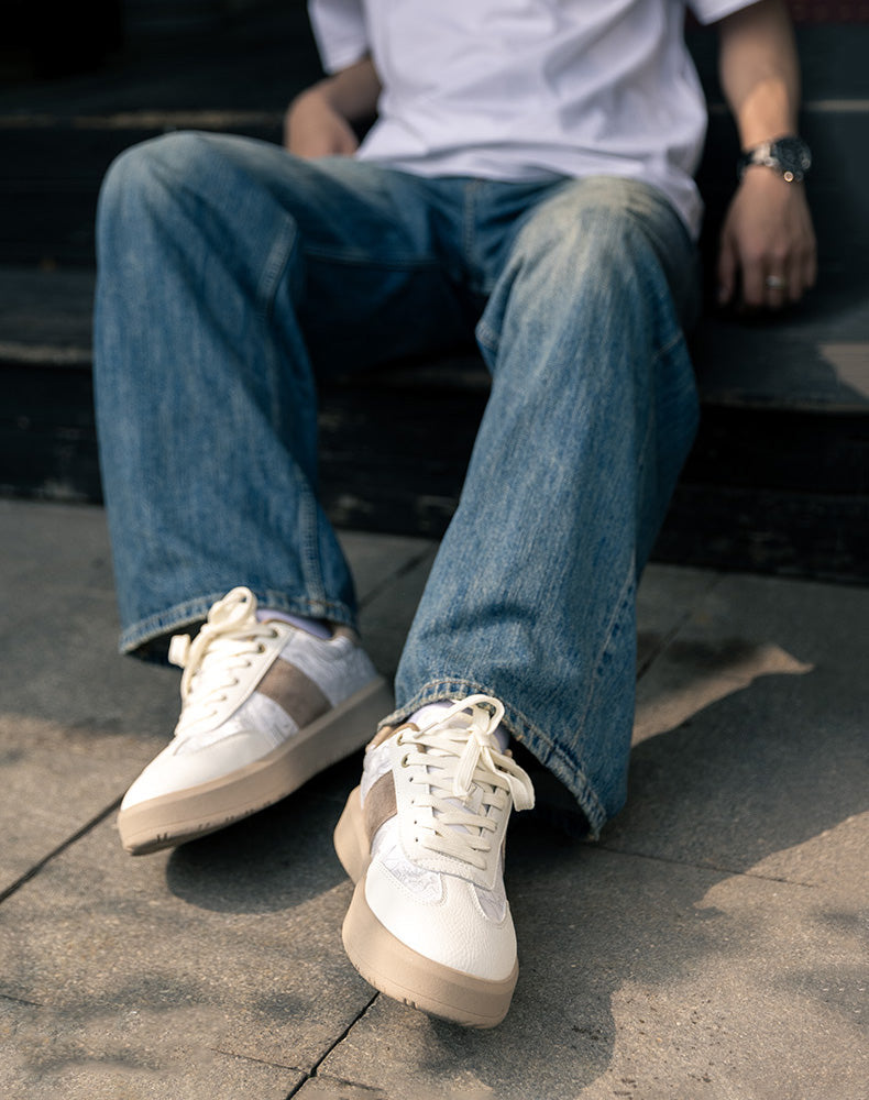 Chaussures décontractées rétro pour hommes en soie allemande à semelles épaisses rehaussantes