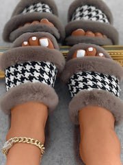 Houndstooth Fluffy Slides