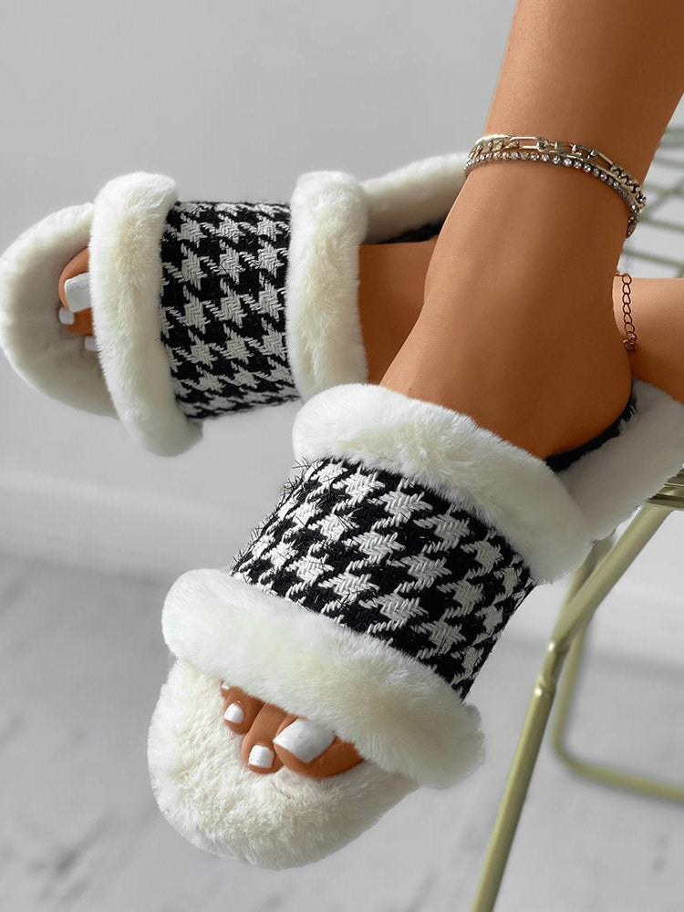 Houndstooth Fluffy Slides