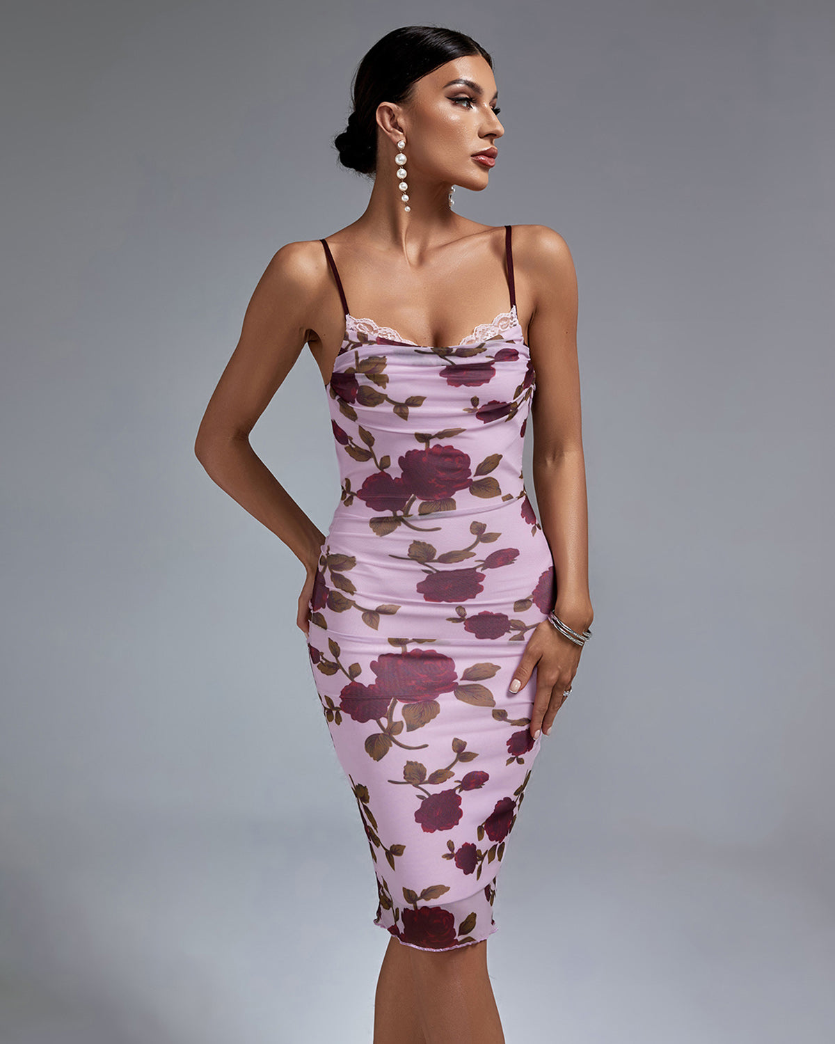 Robe mi-longue fleurie violette et rose