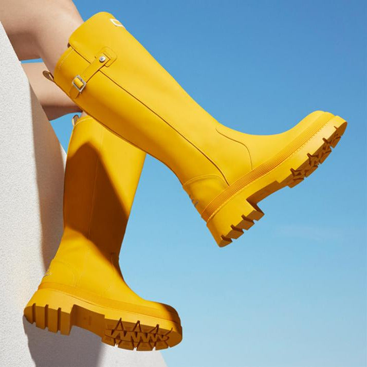 Botas de lluvia altas antideslizantes e impermeables de moda