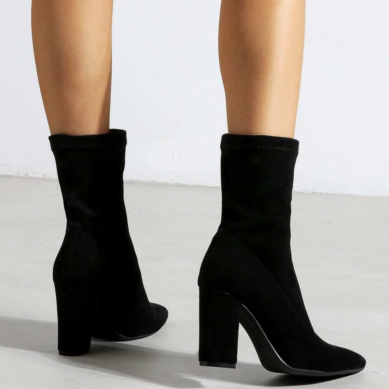 Chunky Heels Pointed Toes Suede Short Boots