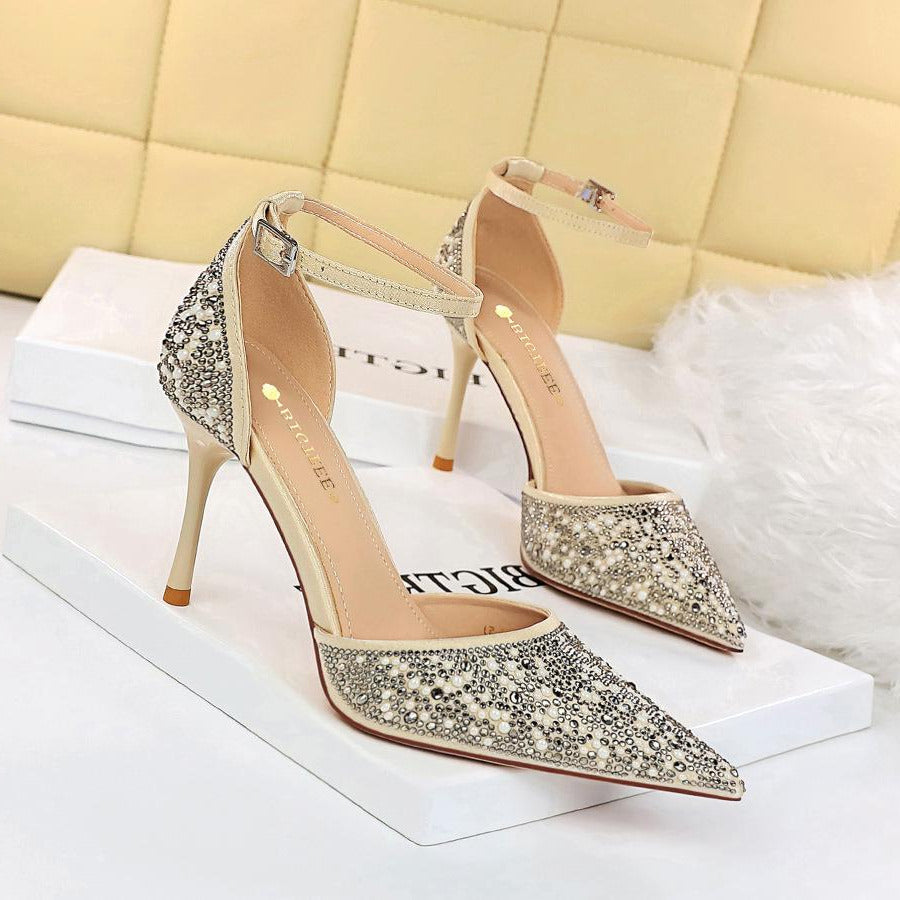 Diamond Piece Element Pointed Toe Fine High Heels